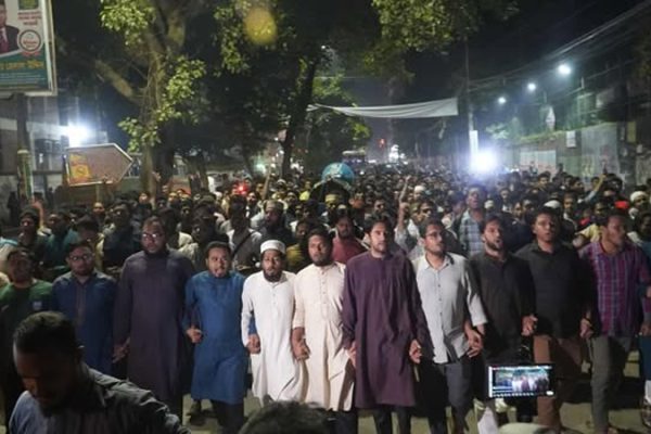 রাজধানীতে শিবিরের বিক্ষোভ