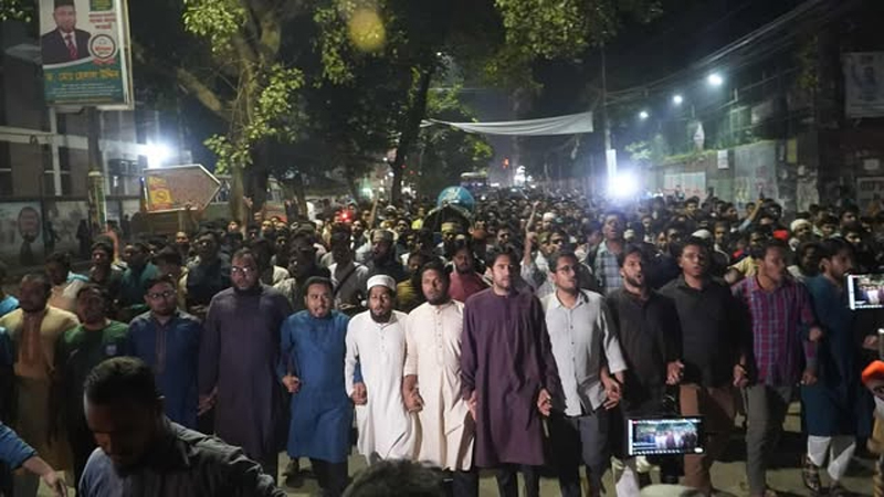 রাজধানীতে শিবিরের বিক্ষোভ